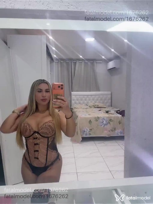 Acompanhante mulher morena (o) de olhos castanhos em São Pedro da Aldeia Acompanhante mulher morena (o) de olhos castanhos em São Pedro da Aldeia - Larissa