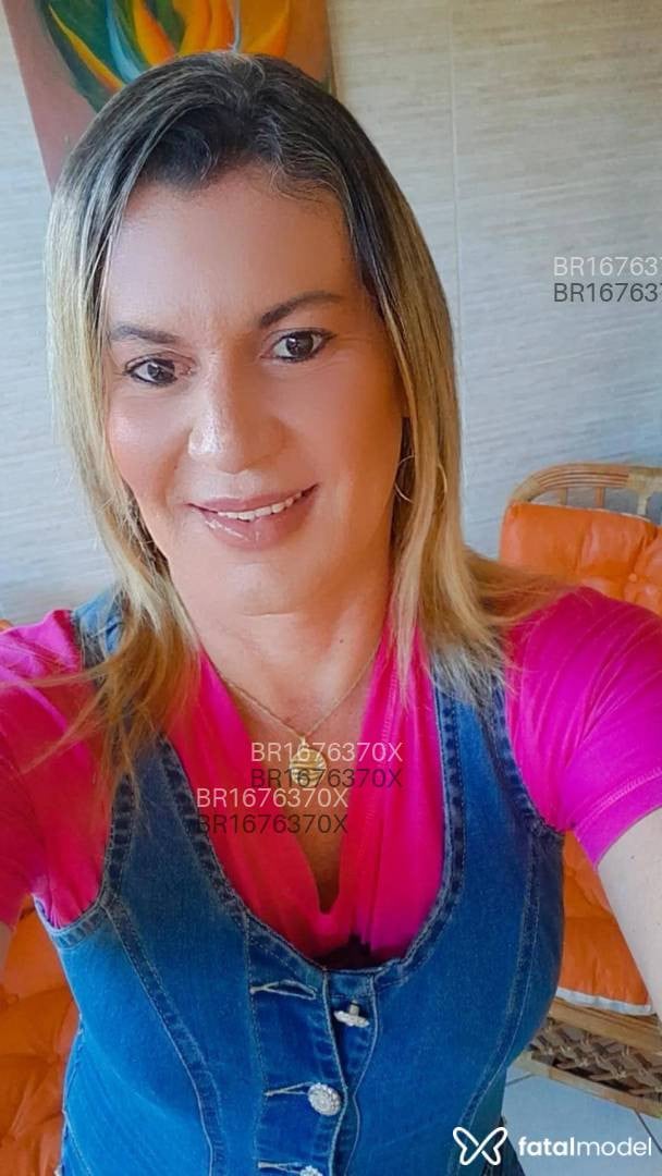 Acompanhante travesti loira (o) de olhos castanhos em Garanhuns Acompanhante travesti loira (o) de olhos castanhos em Garanhuns - Karla Mel