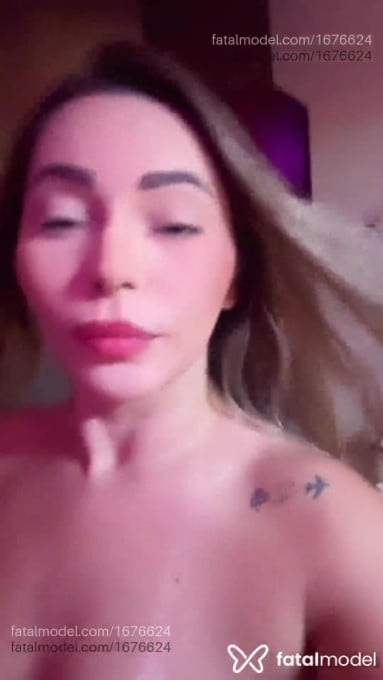 Acompanhante mulher loira (o) de olhos castanhos em Campos do Jordão - Bia Pernambucana
