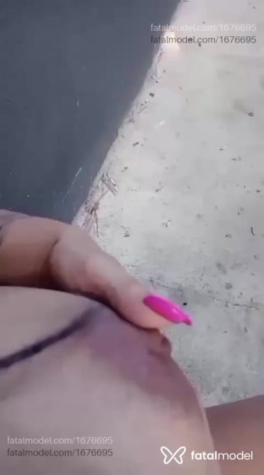 Acompanhante mulher morena (o) de olhos pretos em Pará de Minas - Deyse