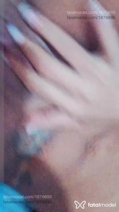 Acompanhante mulher morena (o) de olhos pretos em Pará de Minas - Deyse