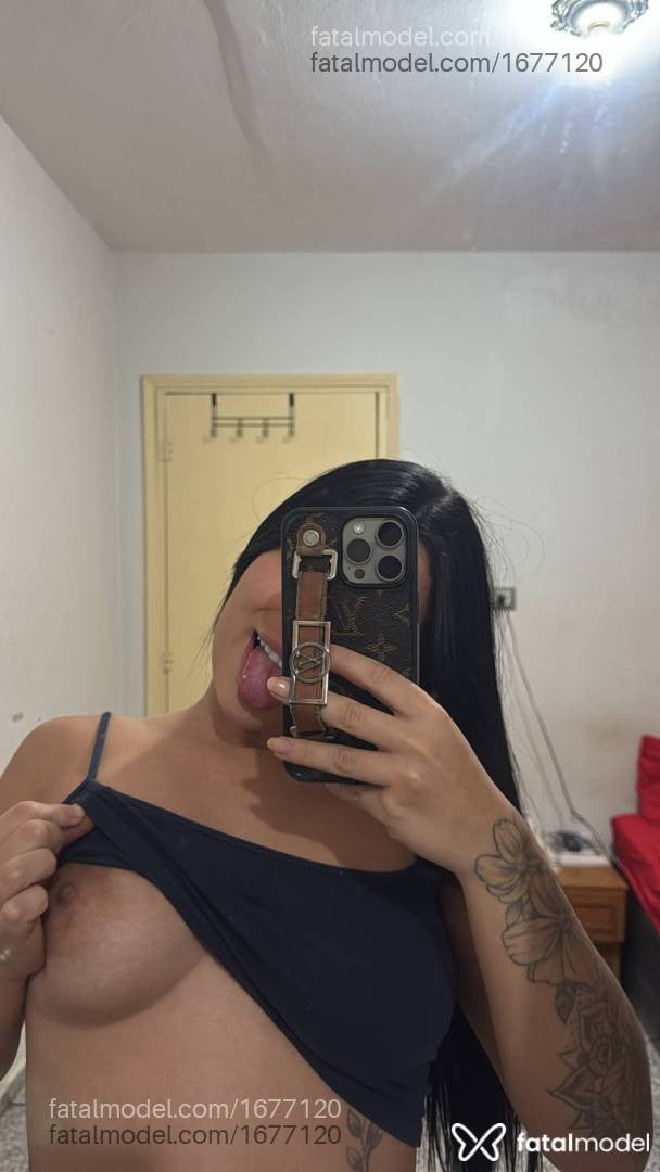 Acompanhante mulher morena (o) de olhos castanhos - Mirella