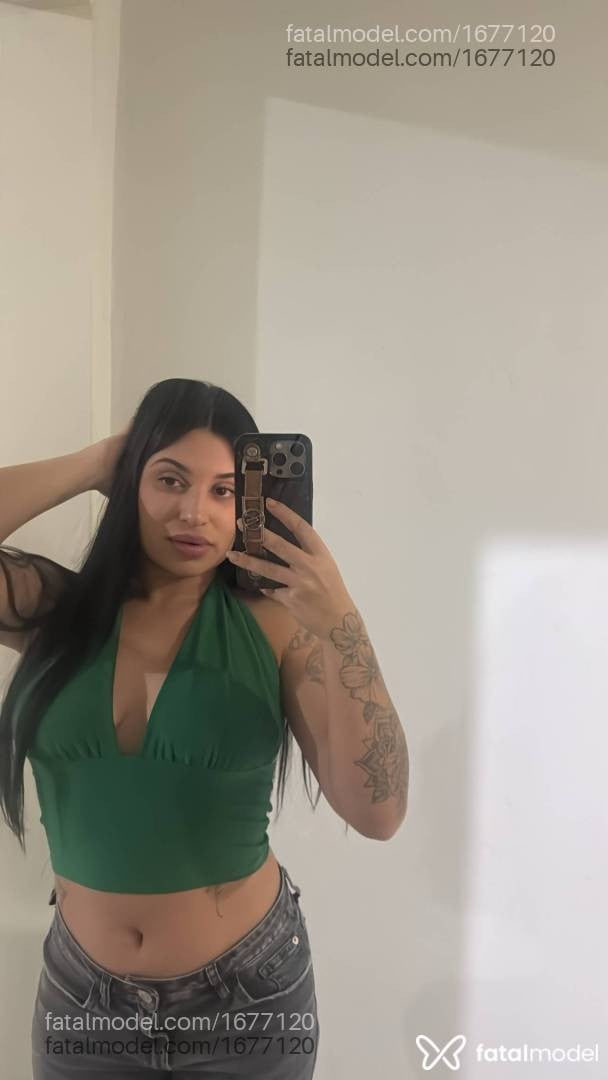 Acompanhante mulher morena (o) de olhos castanhos - Mirella
