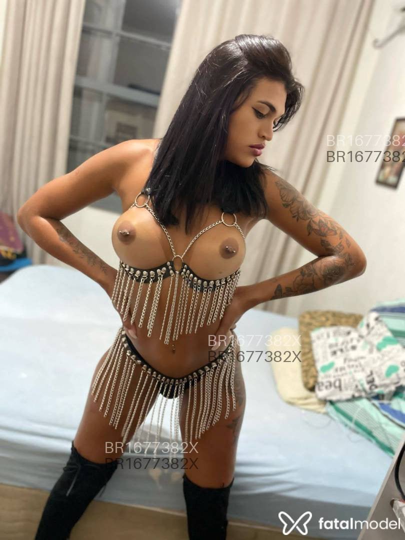 Acompanhante mulher trans morena (o) de olhos castanhos em Santos - Yenefer oliveira