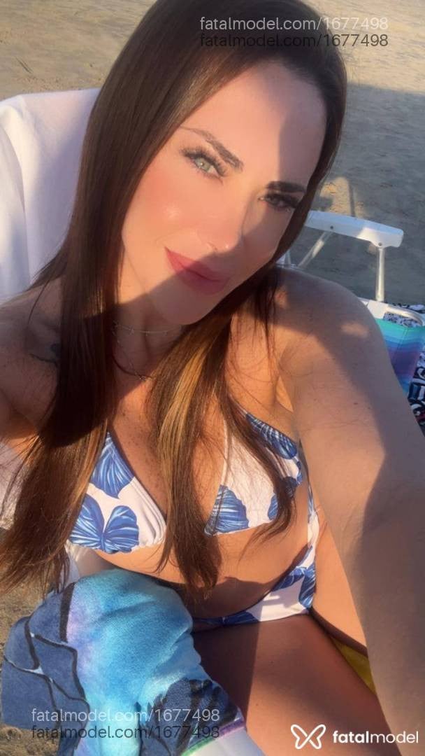 Acompanhante mulher morena (o) de olhos azuis em Canoinhas - Ellen Millano