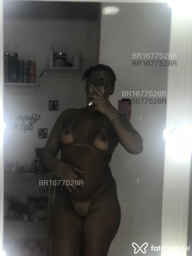 Acompanhante mulher ruiva (o) de olhos castanhos em Rio de Janeiro - Morenaalu