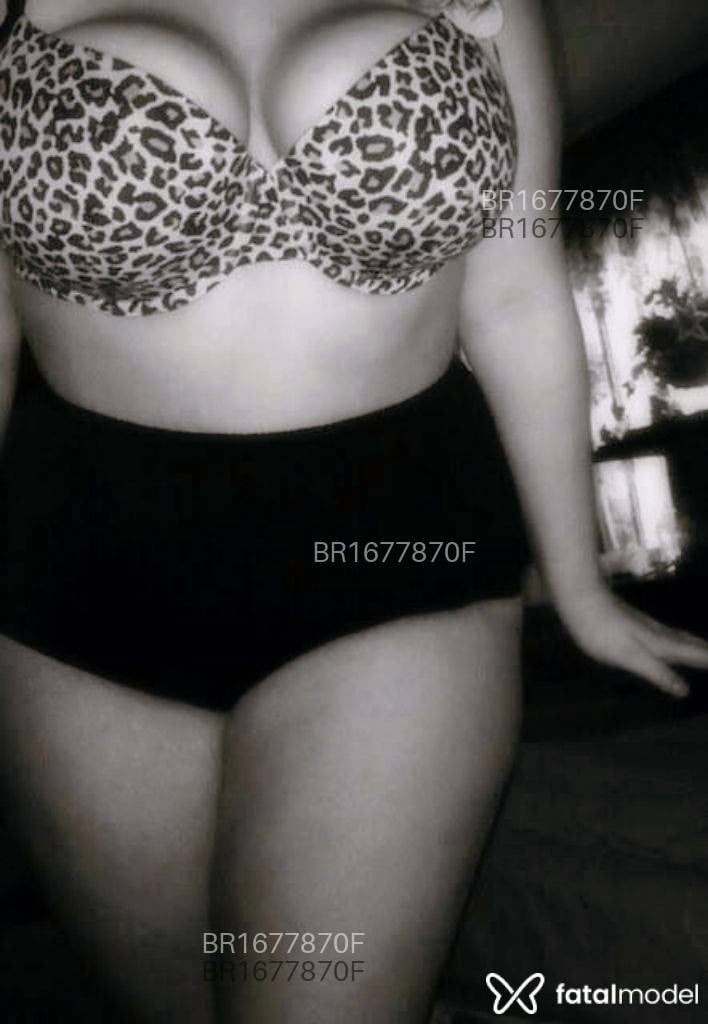 Acompanhante mulher morena (o) de olhos pretos em Rio do Sul - Lucia