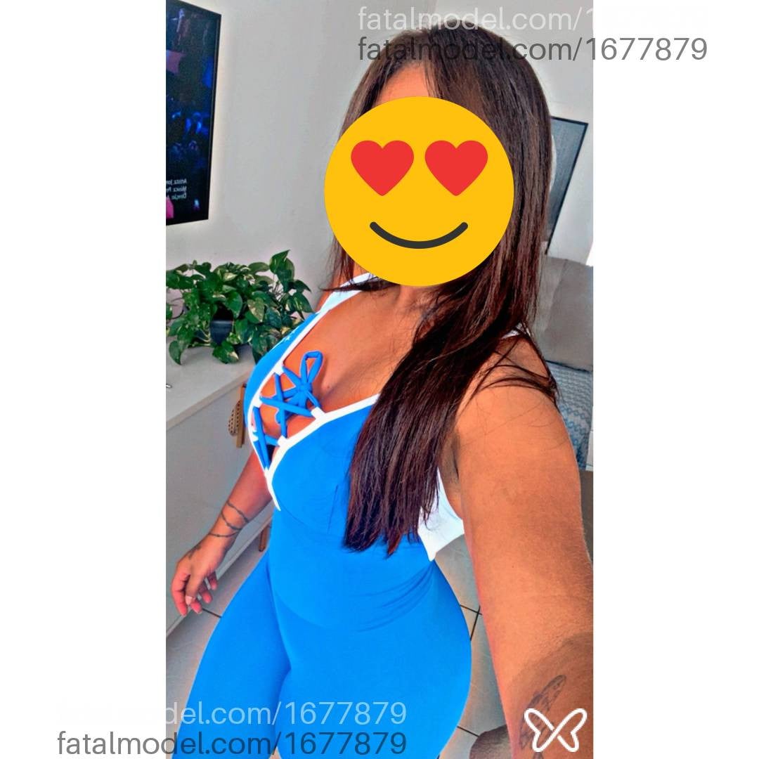 Acompanhante mulher com cabelo castanho de olhos castanhos - Luana Falcão