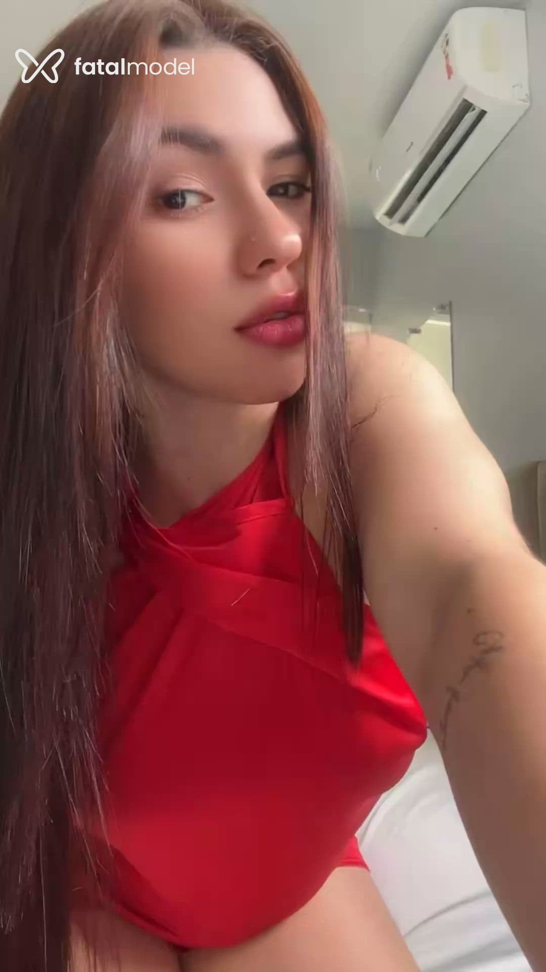 Acompanhante mulher morena (o) de olhos castanhos em Teresina Acompanhante mulher morena (o) de olhos castanhos em Teresina - Sarah vaz