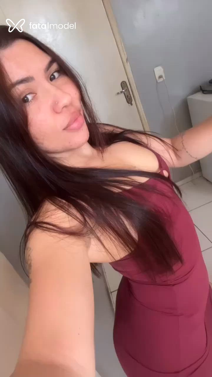 Acompanhante mulher morena (o) de olhos castanhos - Sarah vaz Acompanhante mulher morena (o) de olhos castanhos - Sarah vaz