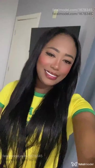 Acompanhante mulher morena (o) de olhos castanhos em Lagoa da Prata Acompanhante mulher morena (o) de olhos castanhos em Lagoa da Prata - Laura Andrade