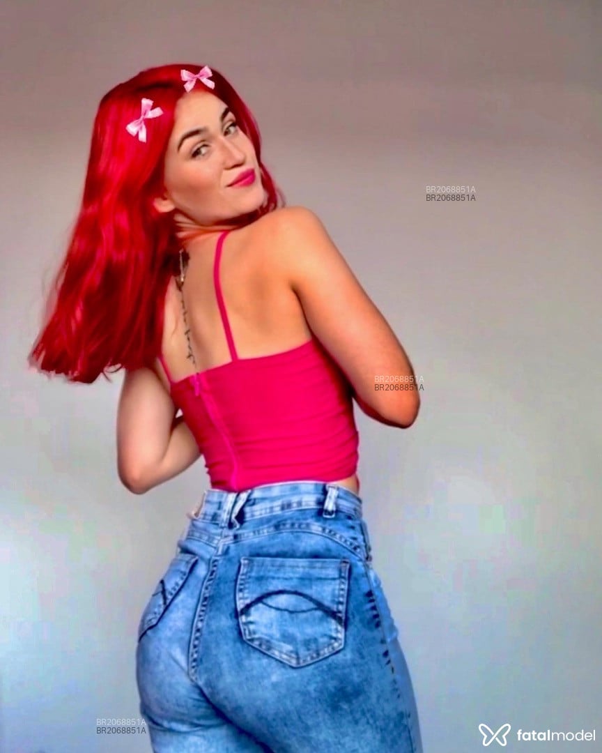 Acompanhante mulher ruiva (o) de olhos verdes em Joinville - Sophi