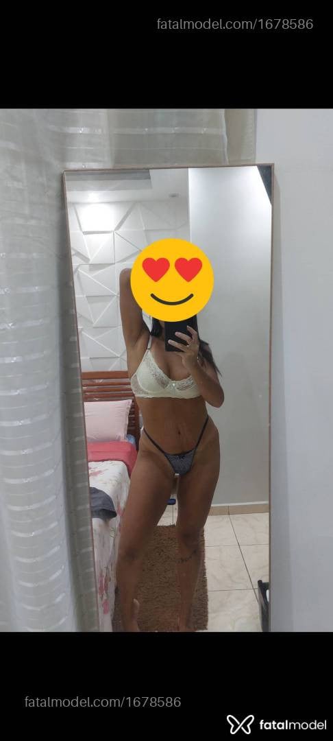 Acompanhante mulher com cabelo castanho de olhos mel - Pocahontass