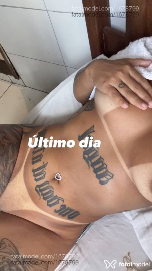 Acompanhante mulher loira (o) de olhos castanhos - Nathalia Angel
