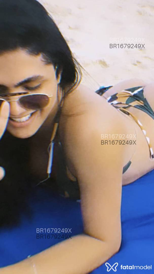 Acompanhante mulher trans com cabelo castanho de olhos castanhos em Virtual Acompanhante mulher trans com cabelo castanho de olhos castanhos em Virtual - Luna Lis