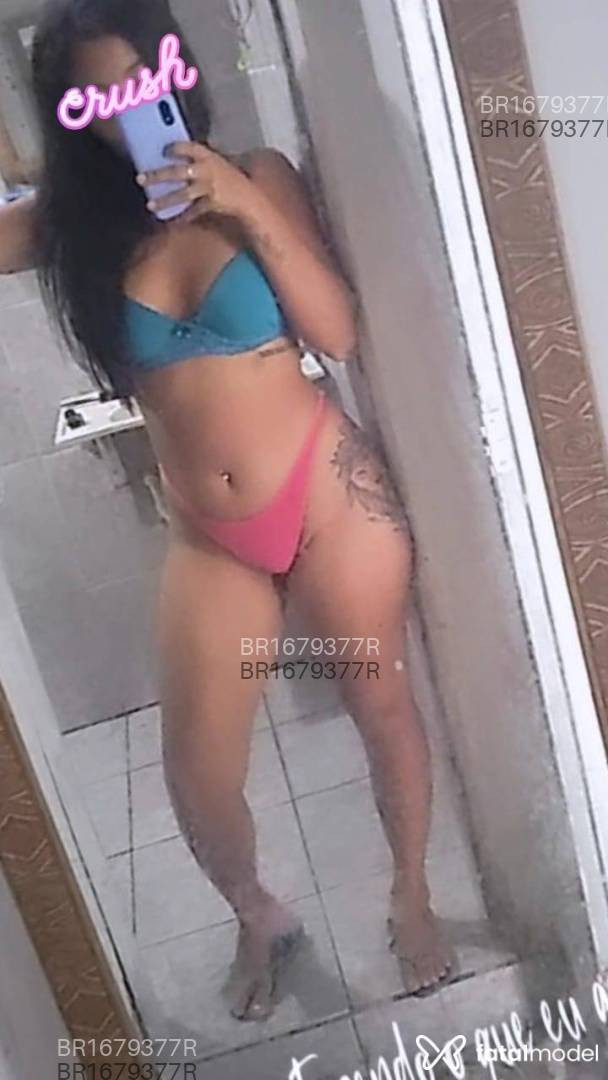 Acompanhante mulher morena (o) de olhos castanhos em Virtual Acompanhante mulher morena (o) de olhos castanhos em Virtual - Melissa silva