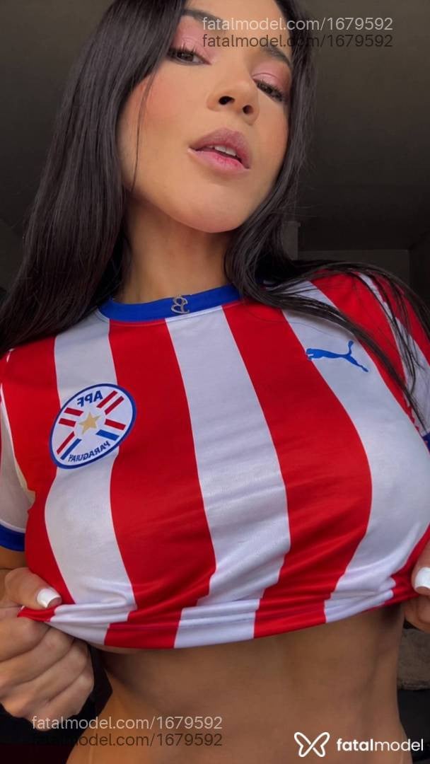 Acompanhante mulher com cabelo castanho de olhos castanhos em Blumenau - Bárbara