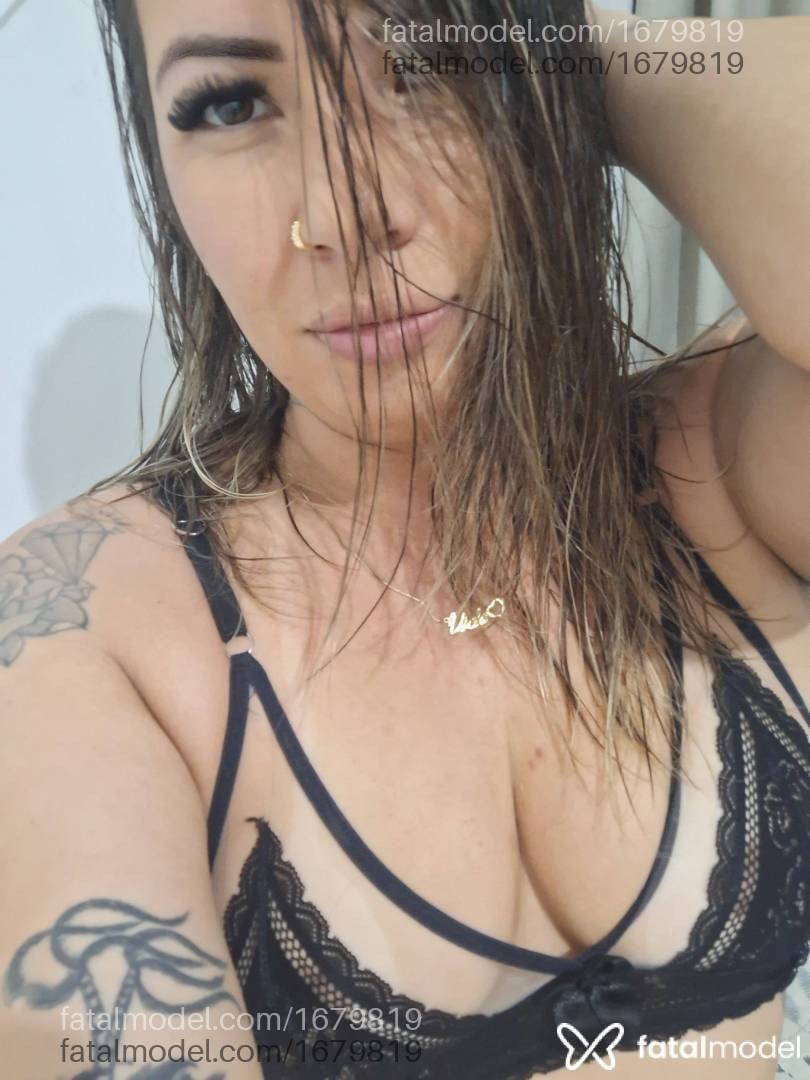 Acompanhante mulher loira (o) de olhos castanhos - Greicy Goulart