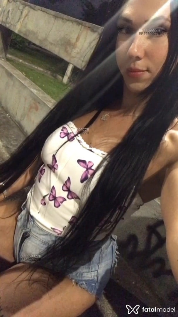 Acompanhante mulher trans morena (o) de olhos mel em Aracaju - Mel Araújo