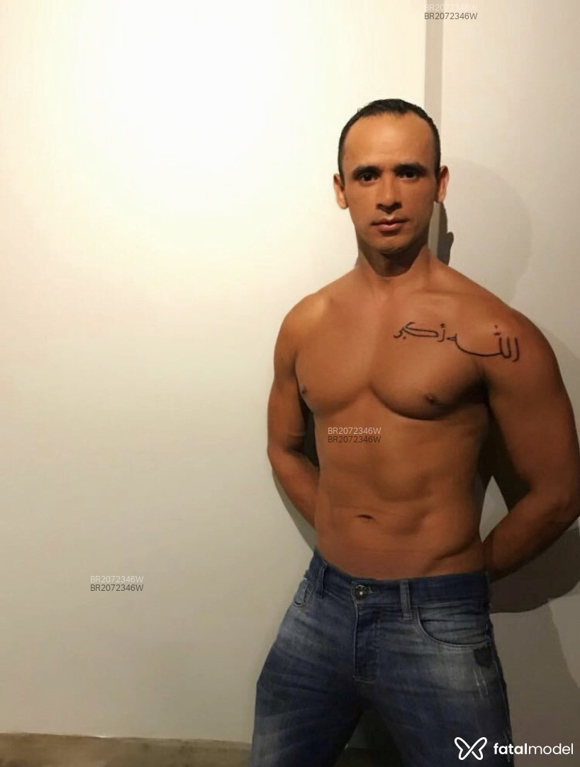 Acompanhante homem com cabelo castanho de olhos castanhos em São Paulo Acompanhante homem com cabelo castanho de olhos castanhos em São Paulo - Felippe