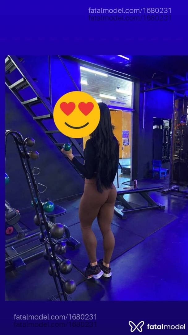 Acompanhante mulher morena (o) de olhos pretos - Thaysa
