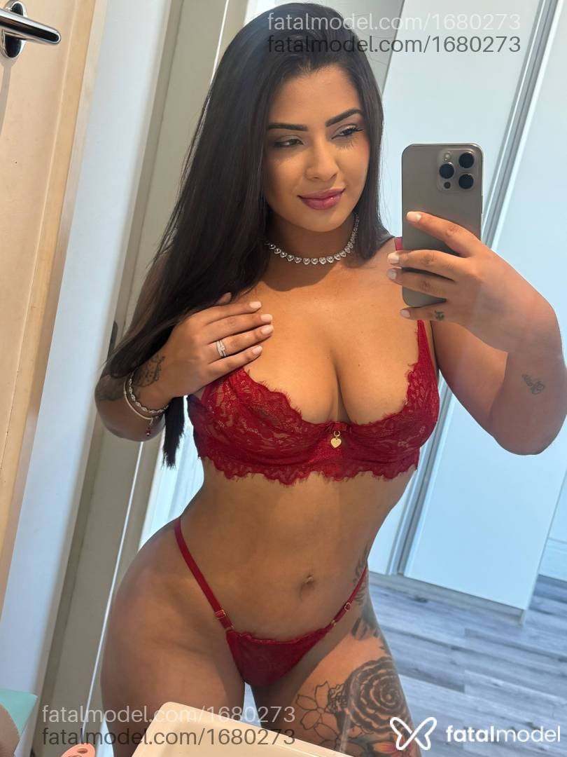 Acompanhante mulher com cabelo castanho de olhos castanhos em Jaú - Dani Bueno