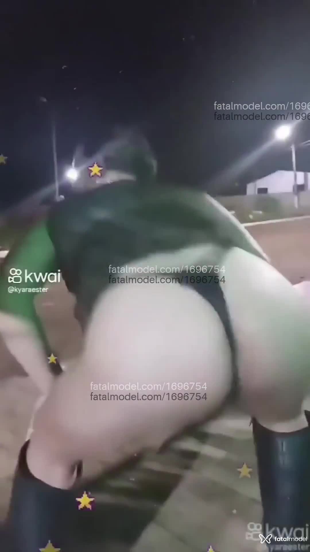 Acompanhante mulher trans loira (o) de olhos castanhos em Alto Garças - Kyara Ester