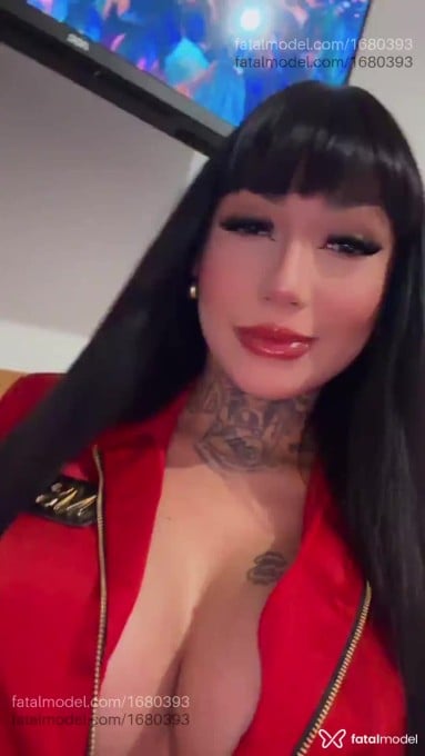 Acompanhante mulher morena (o) de olhos pretos em São Paulo - Akira
