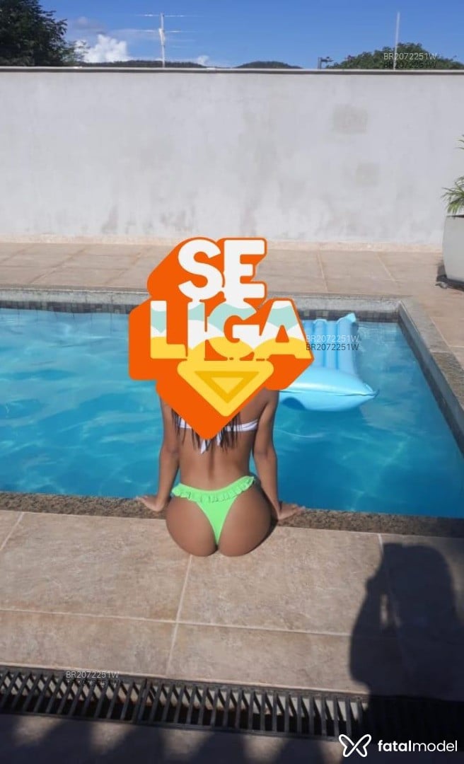 Acompanhante mulher morena (o) de olhos pretos em Unaí - Alice
