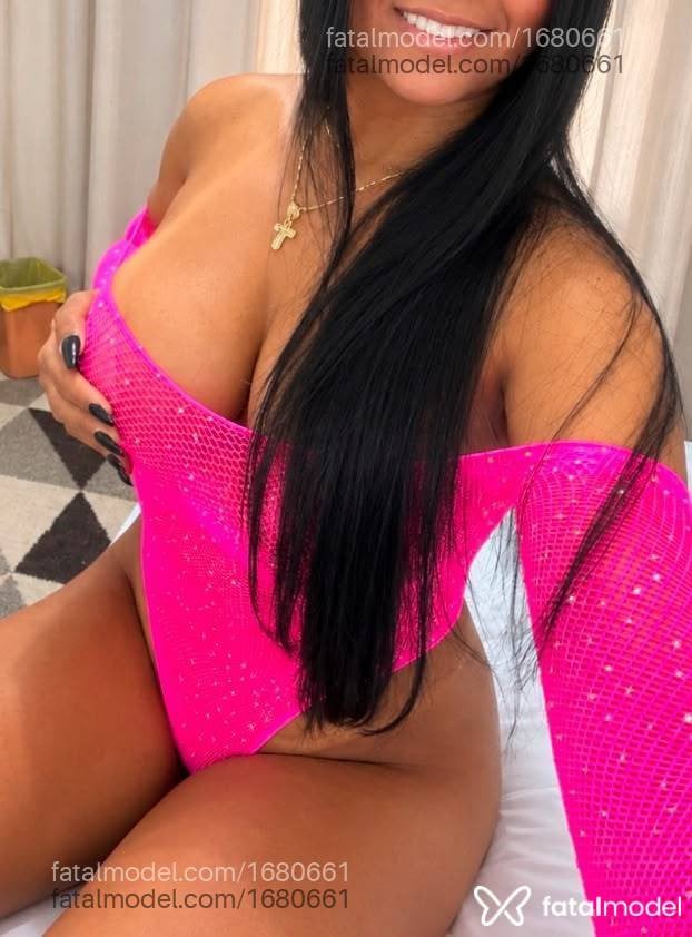 Acompanhante mulher morena (o) de olhos pretos - Melissa