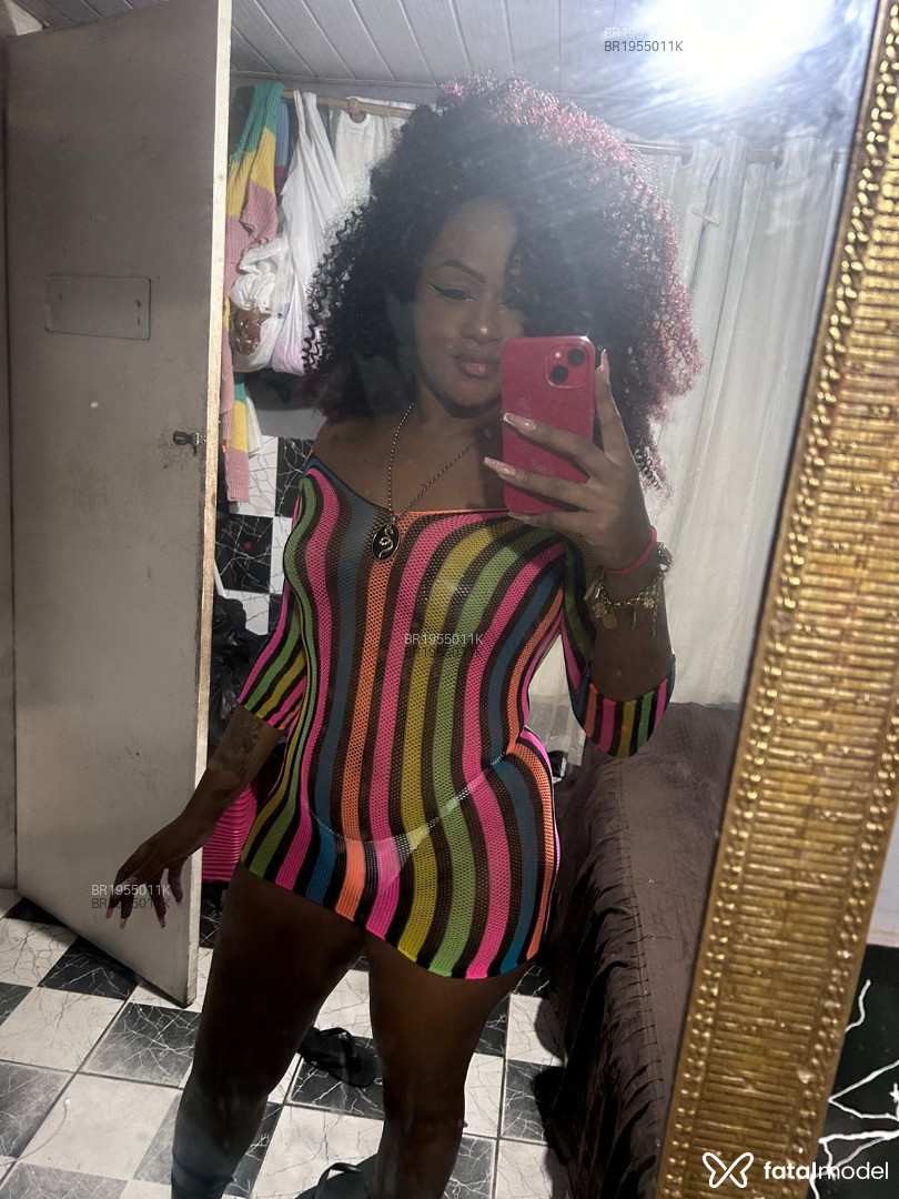 Acompanhante mulher com cabelo castanho de olhos pretos em Rio de Janeiro - Esthefani