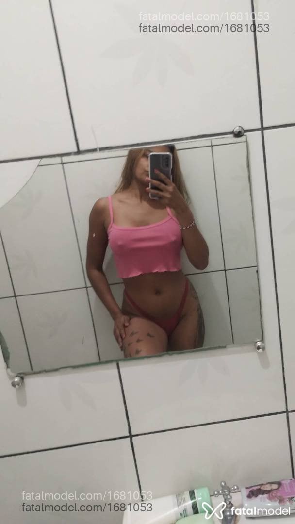 Acompanhante mulher com cabelo castanho de olhos castanhos em Paranatinga Acompanhante mulher com cabelo castanho de olhos castanhos em Paranatinga - Cléo