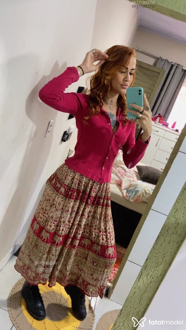 Acompanhante mulher ruiva (o) de olhos castanhos em Goiânia - Ariel Flores
