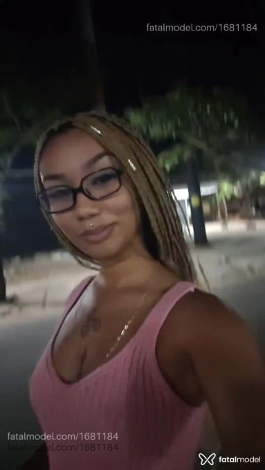 Acompanhante mulher morena (o) de olhos pretos em Aparecida de Goiânia - Sté Sousá