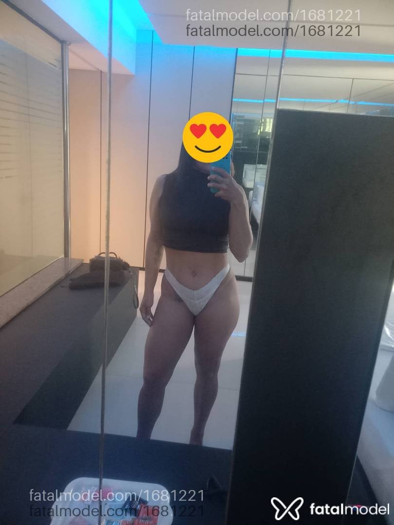 Acompanhante mulher morena (o) de olhos castanhos - Thayna