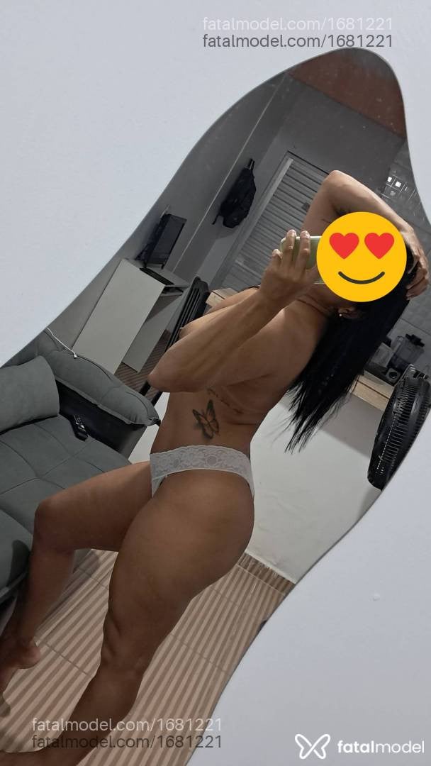 Acompanhante mulher morena (o) de olhos castanhos - Thayna