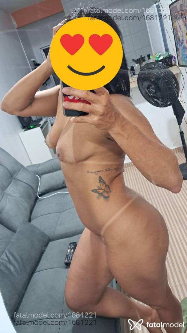 Acompanhante mulher morena (o) de olhos castanhos - Thayna