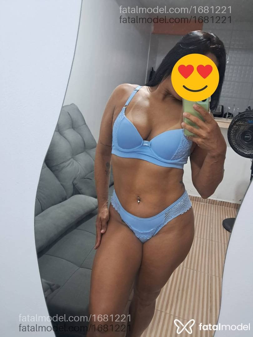 Acompanhante mulher morena (o) de olhos castanhos - Thayna