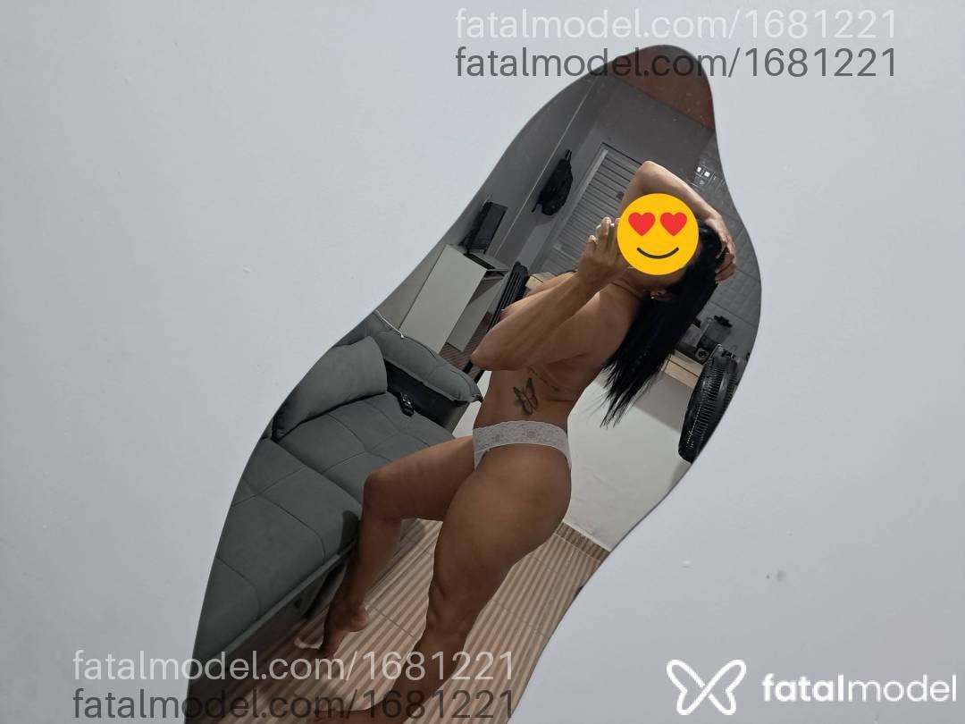 Acompanhante mulher morena (o) de olhos castanhos - Thayna