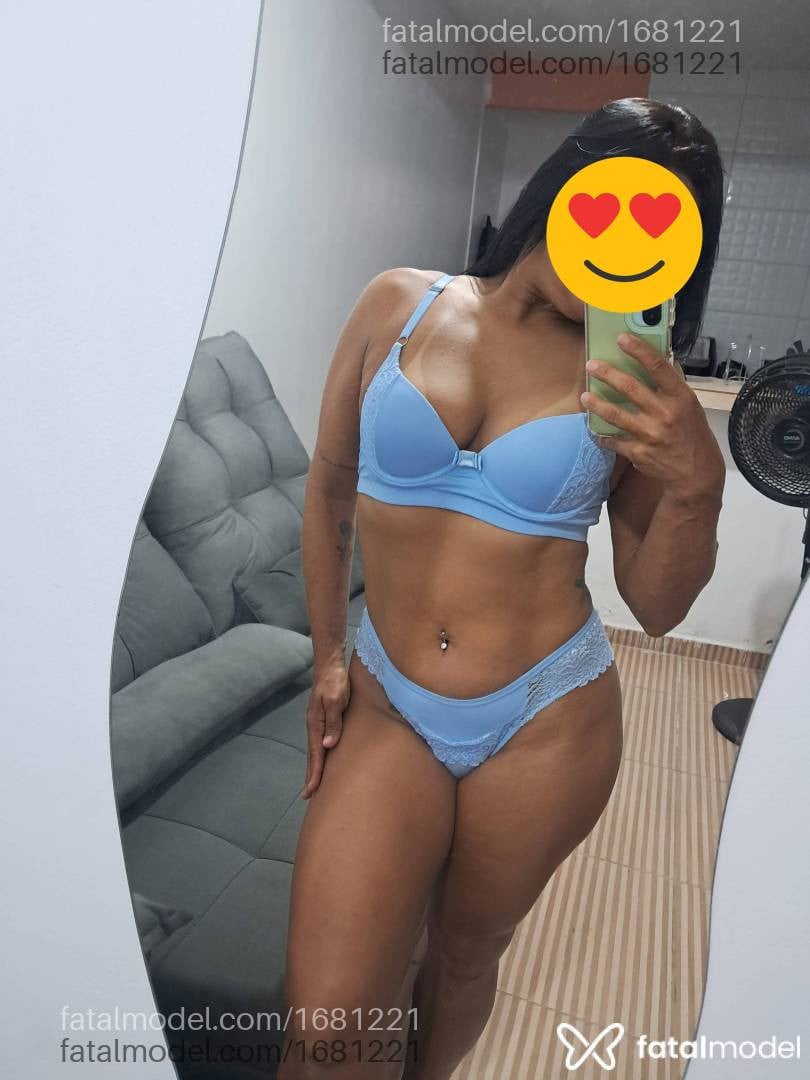 Acompanhante mulher morena (o) de olhos castanhos - Thayna