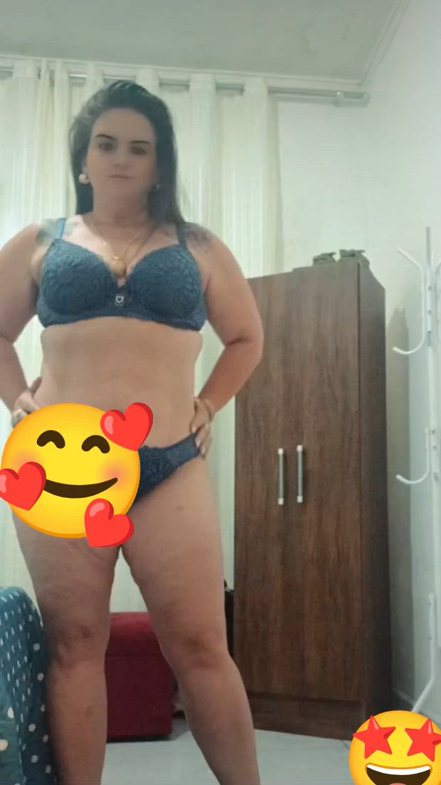 Acompanhante mulher com cabelo castanho de olhos mel - Raphaela Acompanhante mulher com cabelo castanho de olhos mel - Raphaela