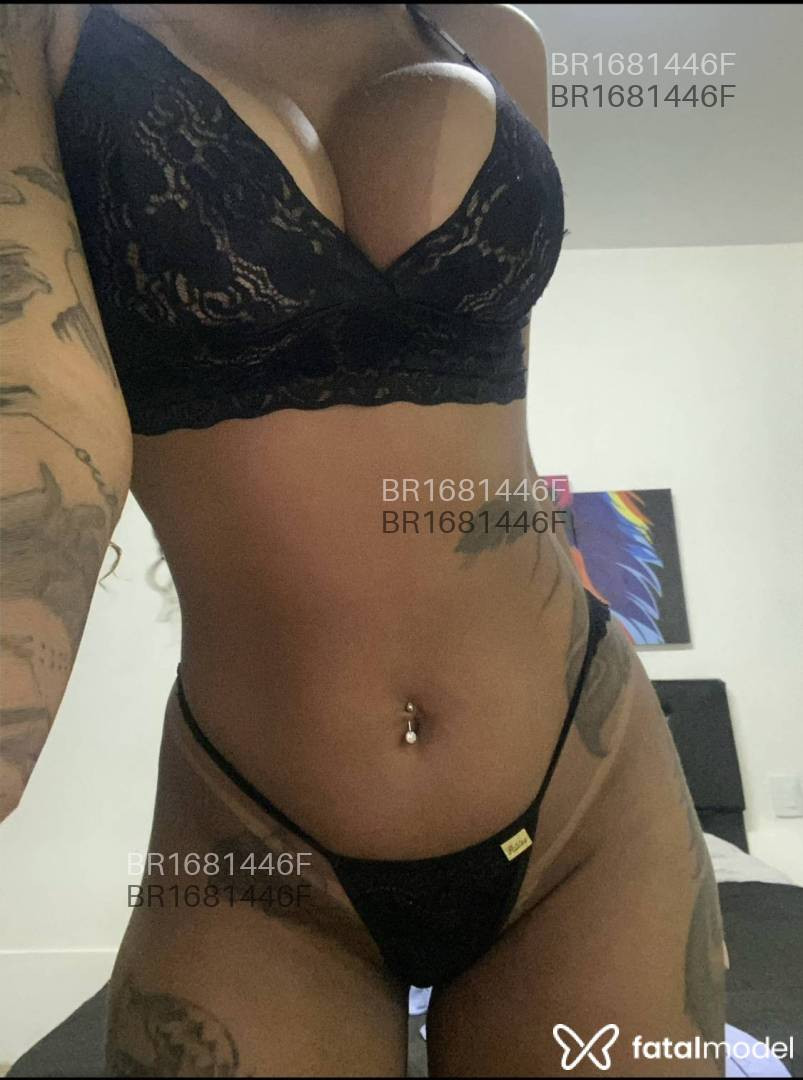 Acompanhante mulher com cabelo castanho de olhos castanhos em Virtual - Sabrina Vianna