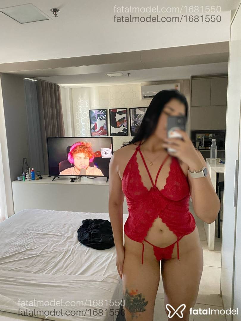 Acompanhante mulher com cabelo castanho de olhos castanhos em Ourinhos Acompanhante mulher com cabelo castanho de olhos castanhos em Ourinhos - Luísa Martins