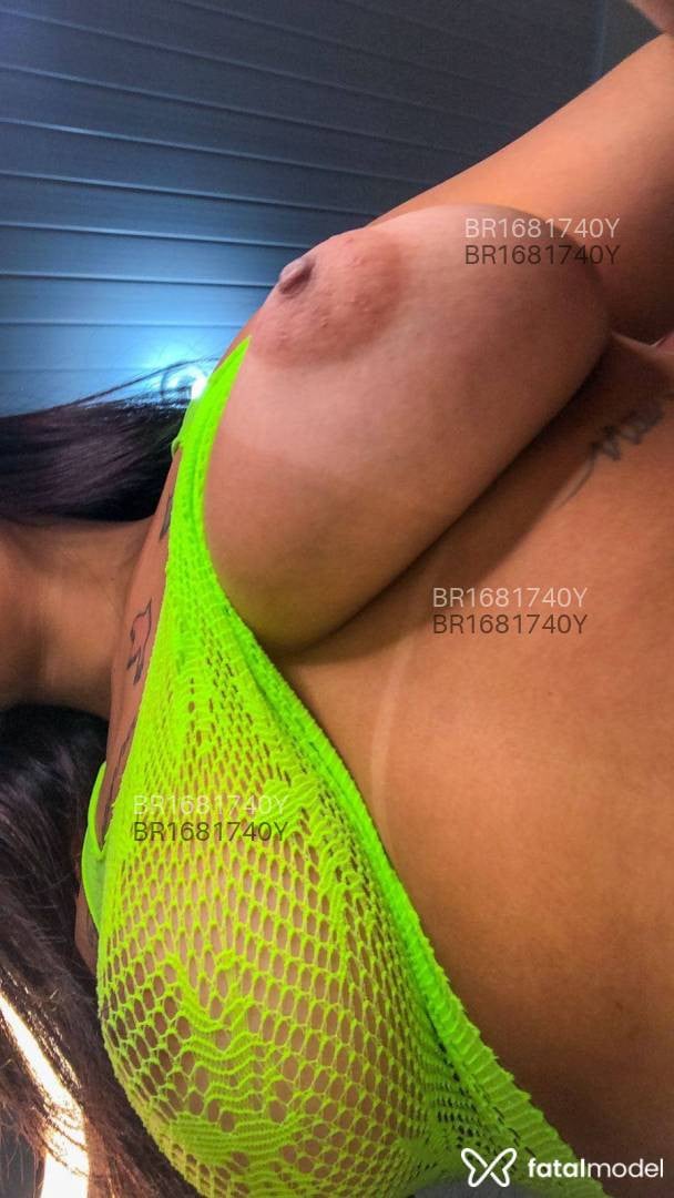 Acompanhante mulher com cabelo castanho de olhos castanhos em Virtual - Zaya Santin