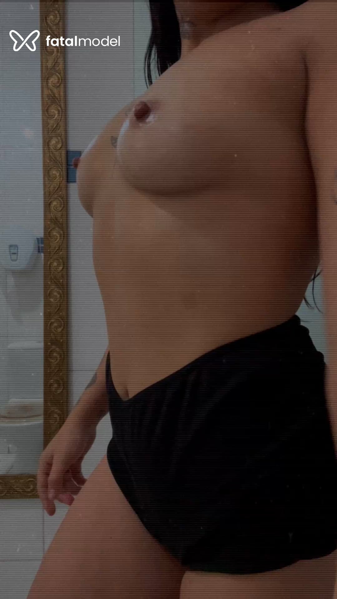 Acompanhante mulher morena (o) de olhos pretos - Liz Monteiro