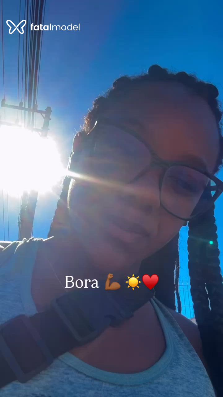 Acompanhante mulher morena (o) de olhos pretos - Preta Nuru
