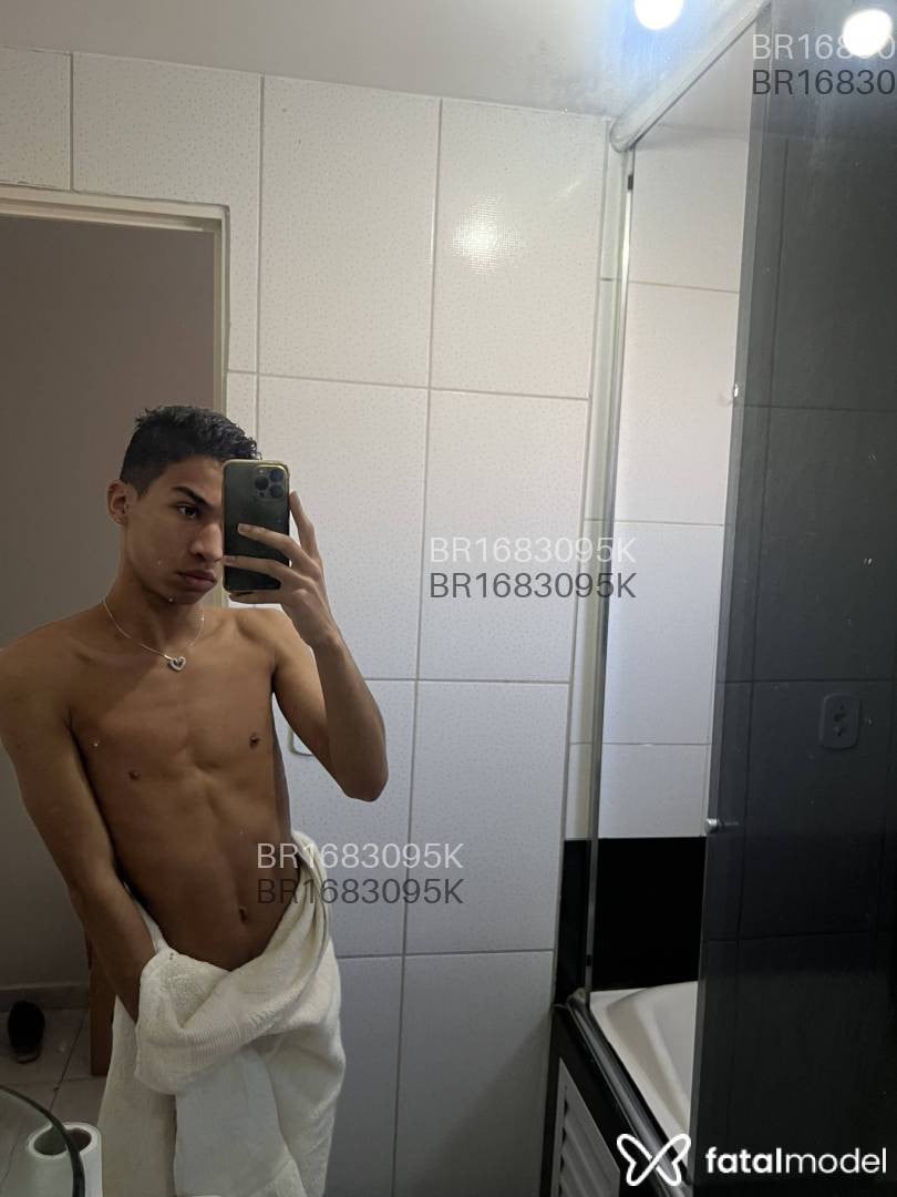 Acompanhante homem morena (o) de olhos castanhos em São Paulo Acompanhante homem morena (o) de olhos castanhos em São Paulo - Nicolla Tolentino