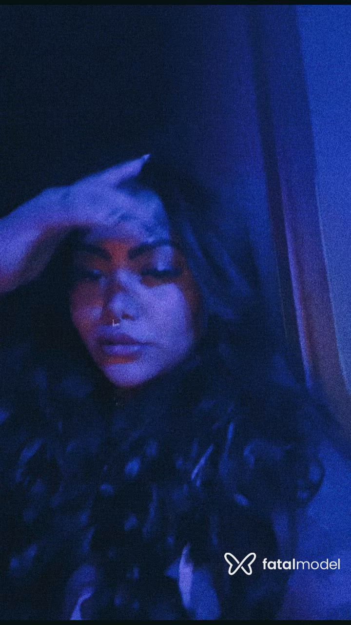Acompanhante mulher com cabelo castanho de olhos castanhos - Maju Madellin