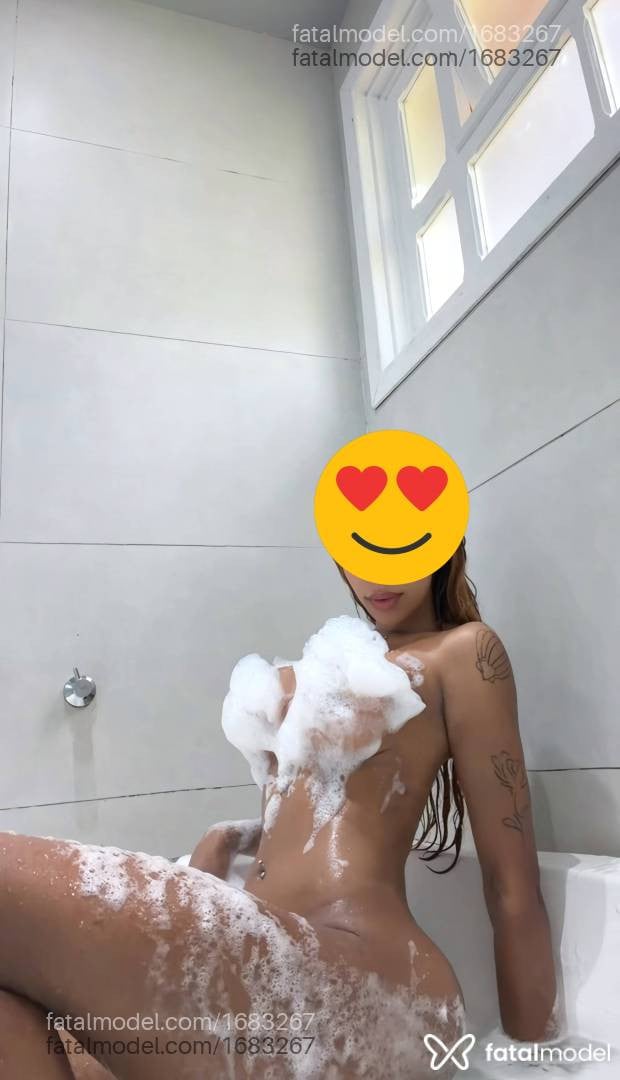 Acompanhante mulher morena (o) de olhos castanhos em Mariana - Manuela Morais