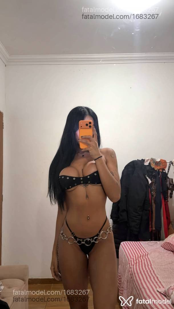 Acompanhante mulher morena (o) de olhos castanhos em Mariana - Manuela Morais